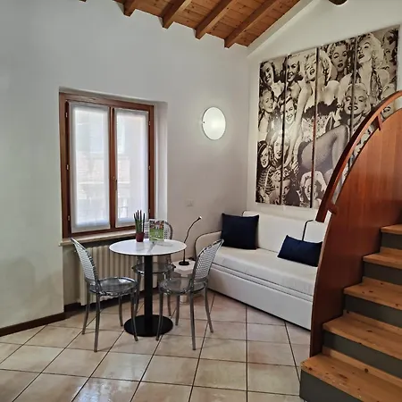 Giardino Giusti House & Court
