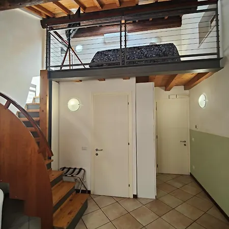 Giardino Giusti House & Court بيت ضيافة
