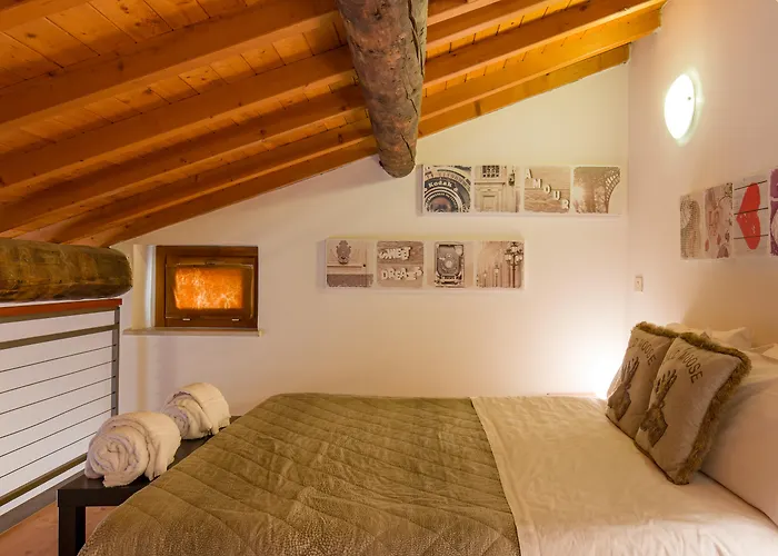 Casa de hóspedes Giardino Giusti House & Court