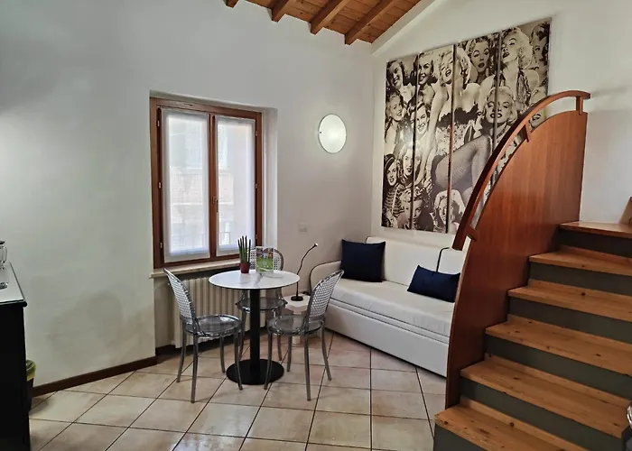 Giardino Giusti House & Court