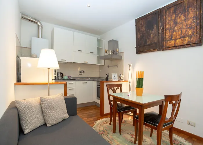 Giardino Giusti House & Court