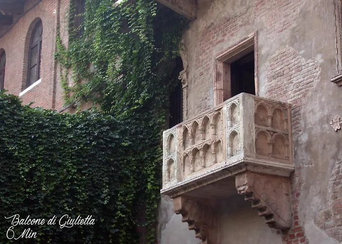 Casa de hóspedes Giardino Giusti House & Court