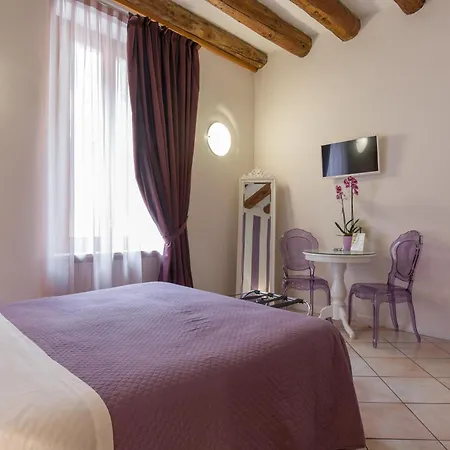 Giardino Giusti House & Court 4*