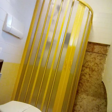 Giardino Giusti House & Court 招待所 4*
